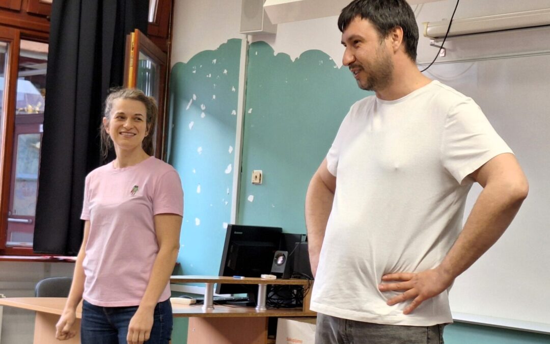 Kazališna predstava za učenike osmih razreda i roditelje u OŠ Pušća, te učenike i roditelje šestog, sedmog i osmog razreda u PŠ Dubravica.